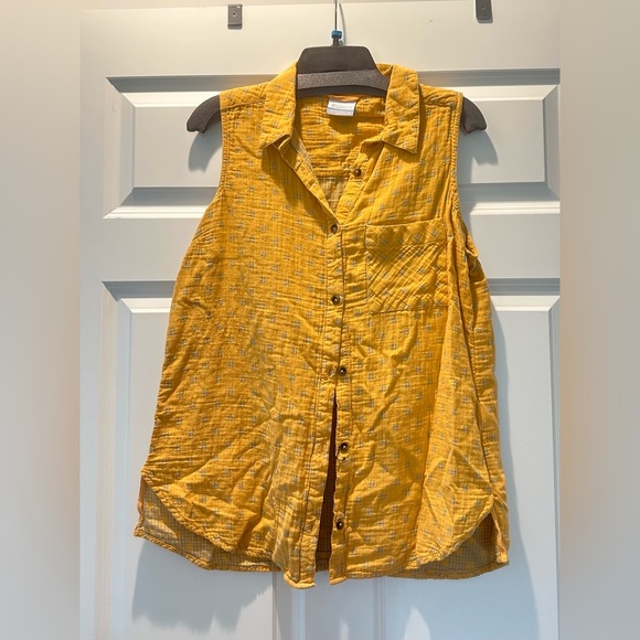 Women’s XL Shirt Bundle - Picture 11 of 13